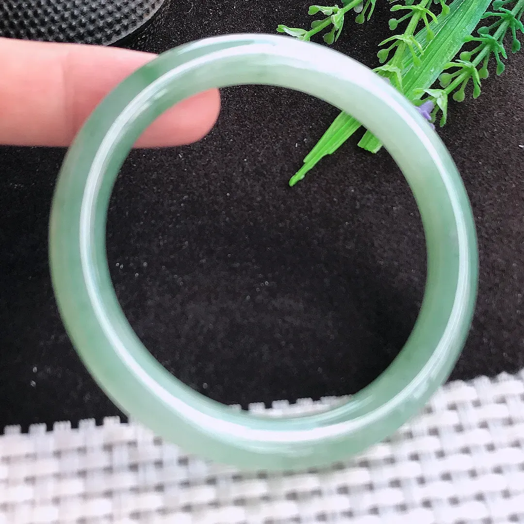 自然光56/8.5/8.3老坑冰胶果冻飘花圆条手镯天然翡翠玉镯女款