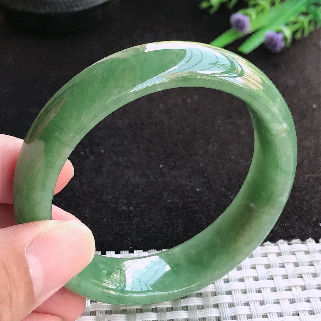 自然光56.5/16/8老坑精美温润满绿手镯天然翡翠玉镯女款
