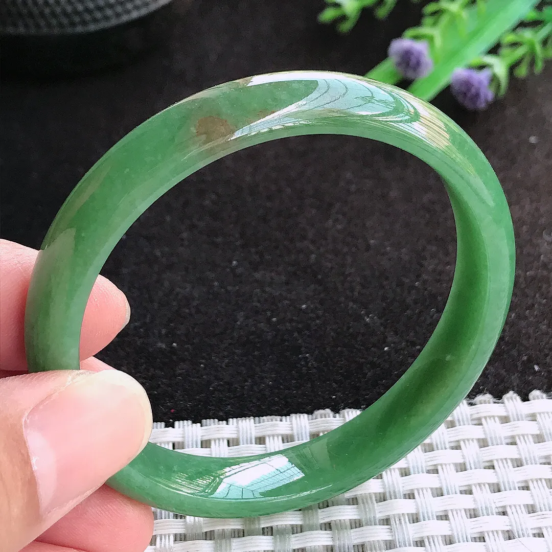 自然光53.5/10.6/6.2老坑精美温润满绿手镯天然翡翠玉镯女款