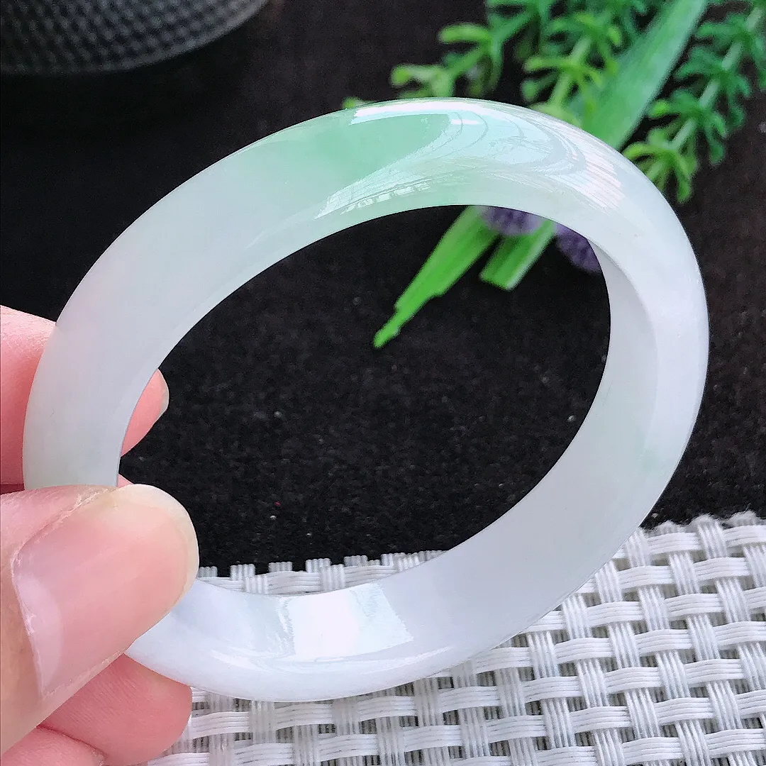 自然光50.5/46.5/12.6/7.5小圈口老坑冰胶水灵飘绿贵妃手镯天然翡翠玉镯女款