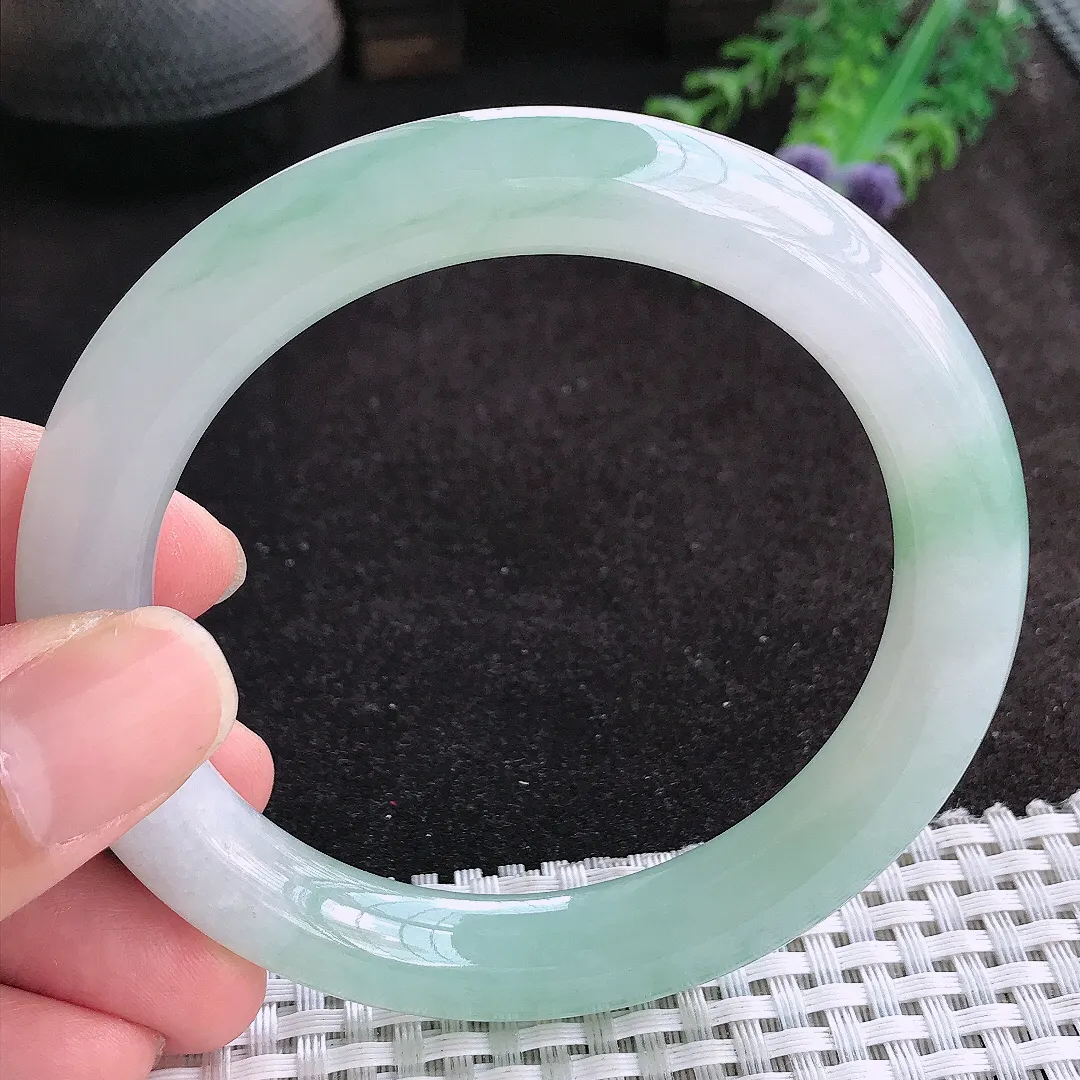 自然光59/10.7/10.4老坑冰胶果冻胶飘花圆条手镯天然翡翠玉镯女款