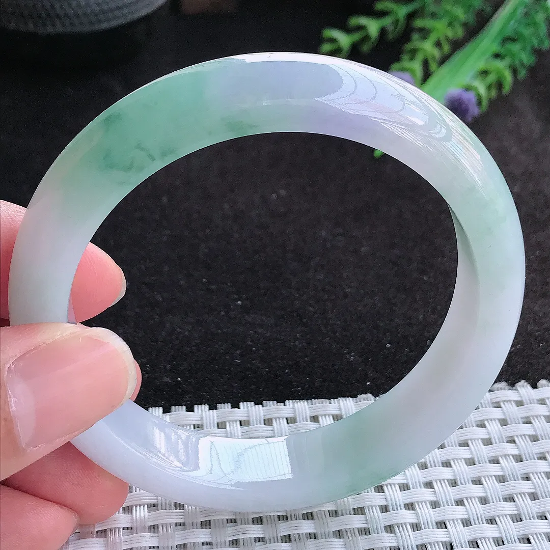 自然光58.5/13/8.6老坑冰润水灵春带彩飘花手镯天然翡翠玉镯女款