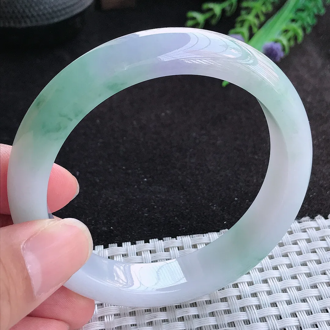 自然光58.5/13/8.6老坑冰润水灵春带彩飘花手镯天然翡翠玉镯女款