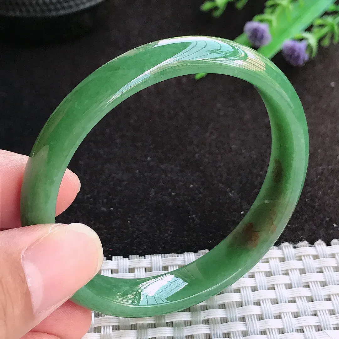 自然光53.5/10.6/6.2老坑精美温润满绿手镯天然翡翠玉镯女款