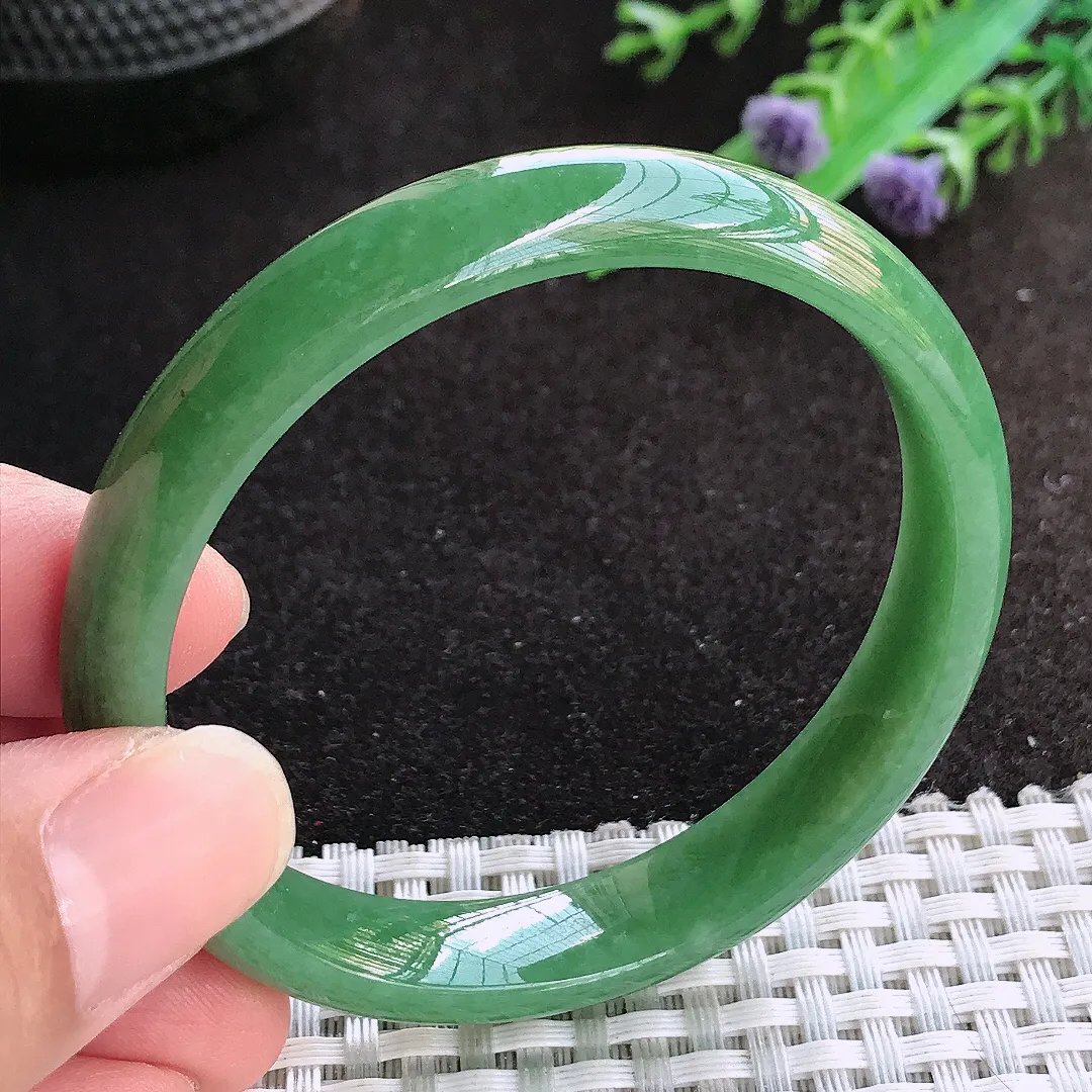 自然光53.5/10.6/6.2老坑精美温润满绿手镯天然翡翠玉镯女款
