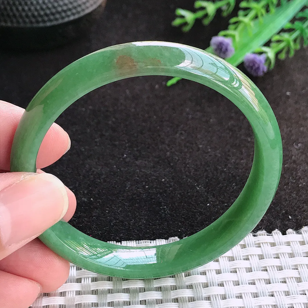 自然光53.5/10.6/6.2老坑精美温润满绿手镯天然翡翠玉镯女款