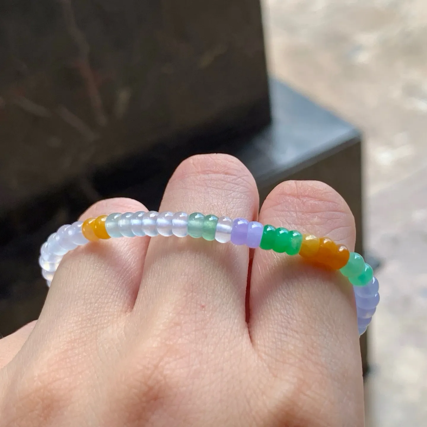 冰种彩色算盘手串
种好水足 干净清爽
