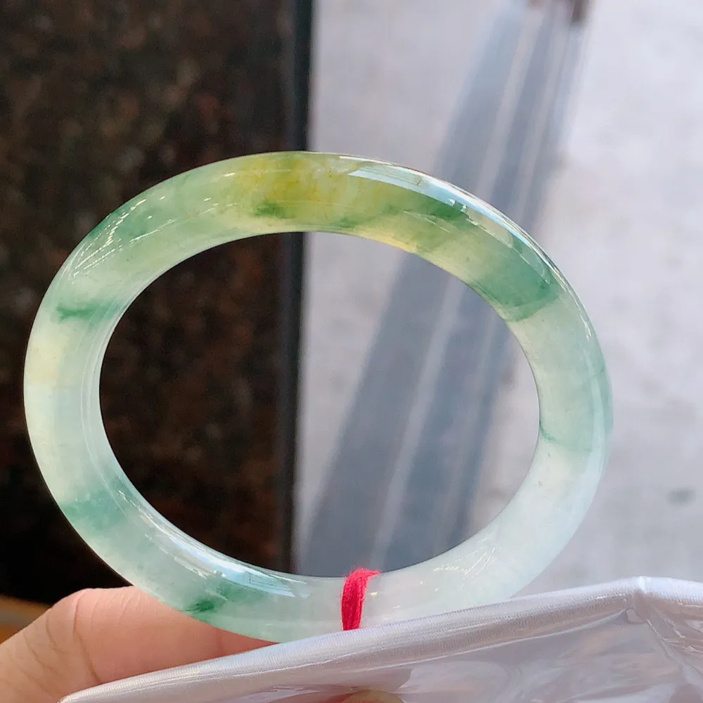 圆条高冰黄翡飘花 无瑕 尺寸:51.1/8.5/8.1 花美 种水好🥰🥰