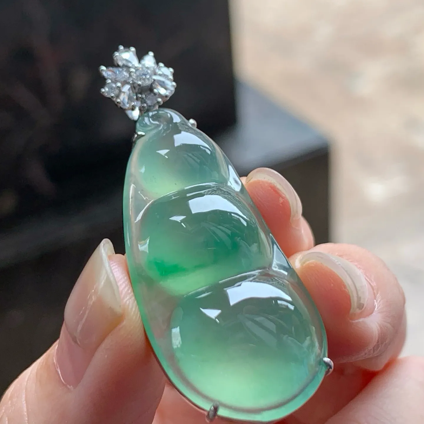 冰种晴绿福豆