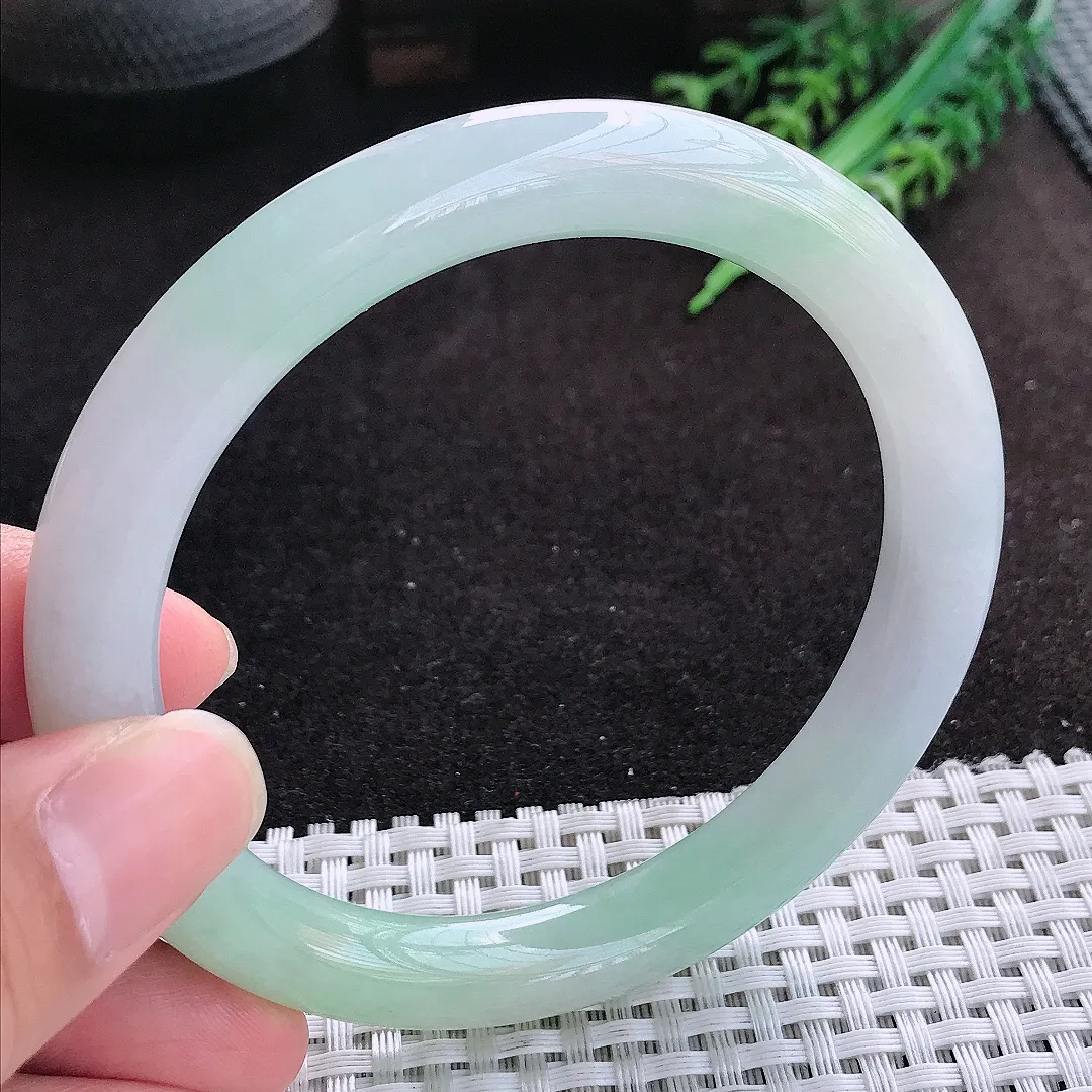 自然光62/9.8/9.7老坑冰润起胶冰晴大圈口圆条手镯天然翡翠玉镯百搭女款