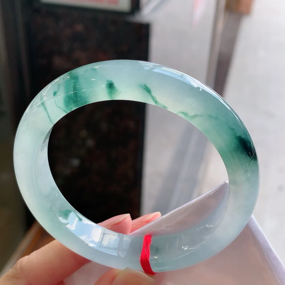 正圈冰玻飘花 无瑕 尺寸:59.5/12.5/9 花美 种水好