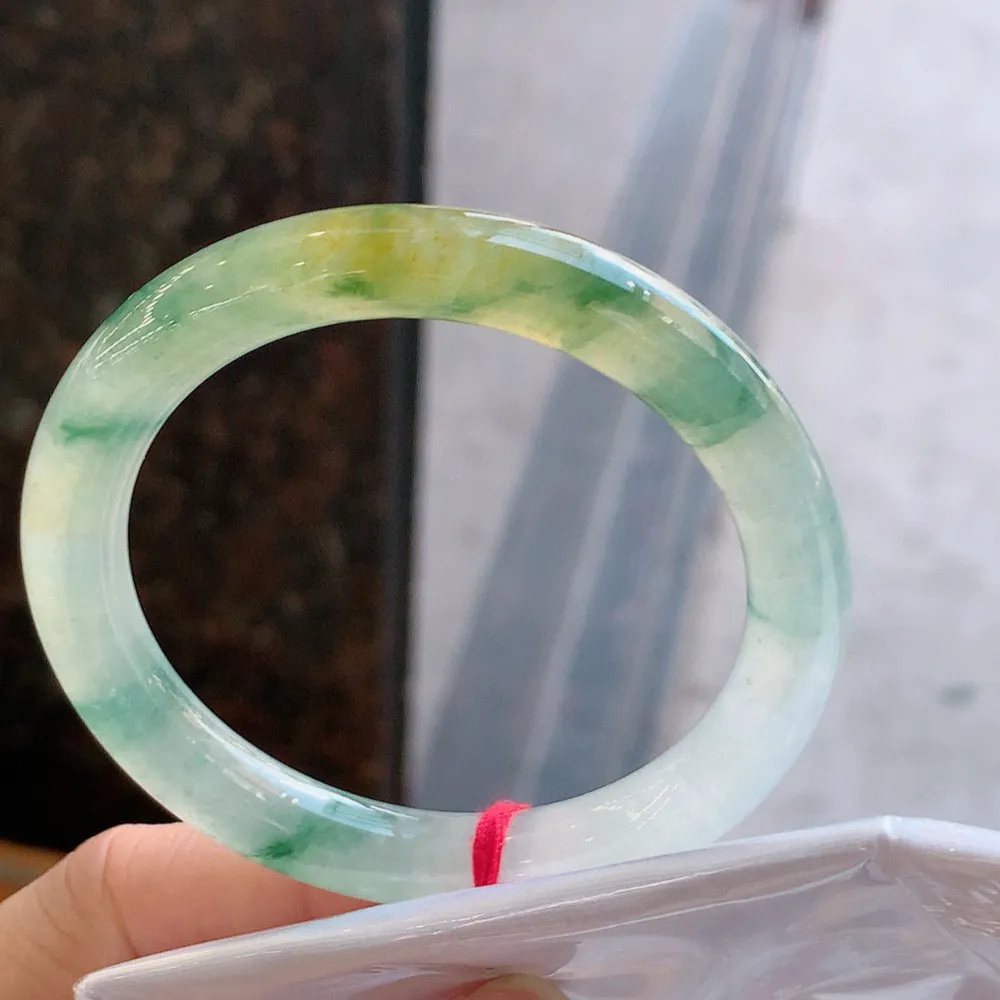 圆条高冰黄翡飘花 无瑕 尺寸:51.1/8.5/8.1 花美 种水好🥰🥰