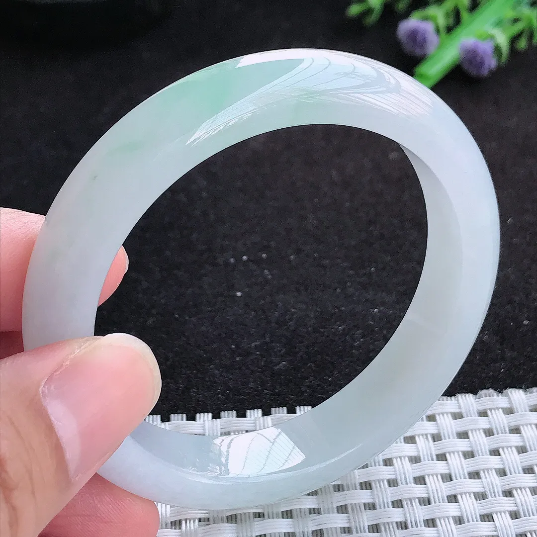 自然光53.5/12/8.2老坑冰胶果冻飘绿宽边手镯天然翡翠玉镯百搭女款