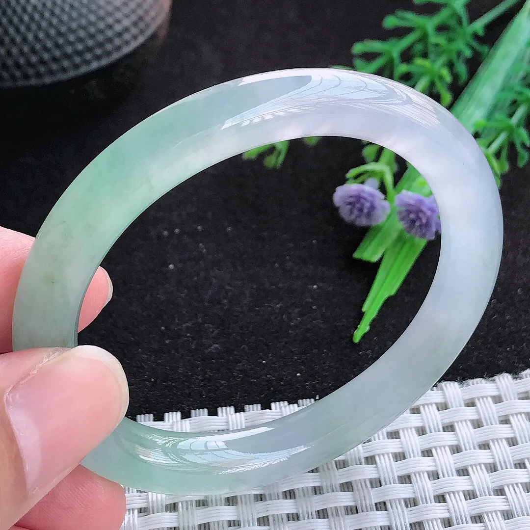 自然光51/45/8.5老坑冰种果冻胶冰晴小圈口贵妃手镯天然翡翠玉镯百搭女款