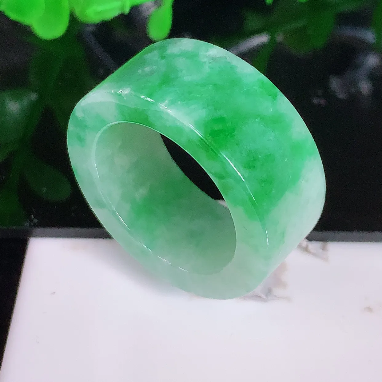 自然光实拍，20.6mm内径翡翠扳指，冰润指环，玉扳指，财源滚滚，玉质细腻起胶，25圈口，种水好！#