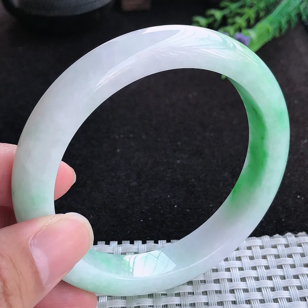 自然光62.5/12.5/9.3大圈口老坑精美温润飘阳绿手镯天然翡翠玉镯百搭女款