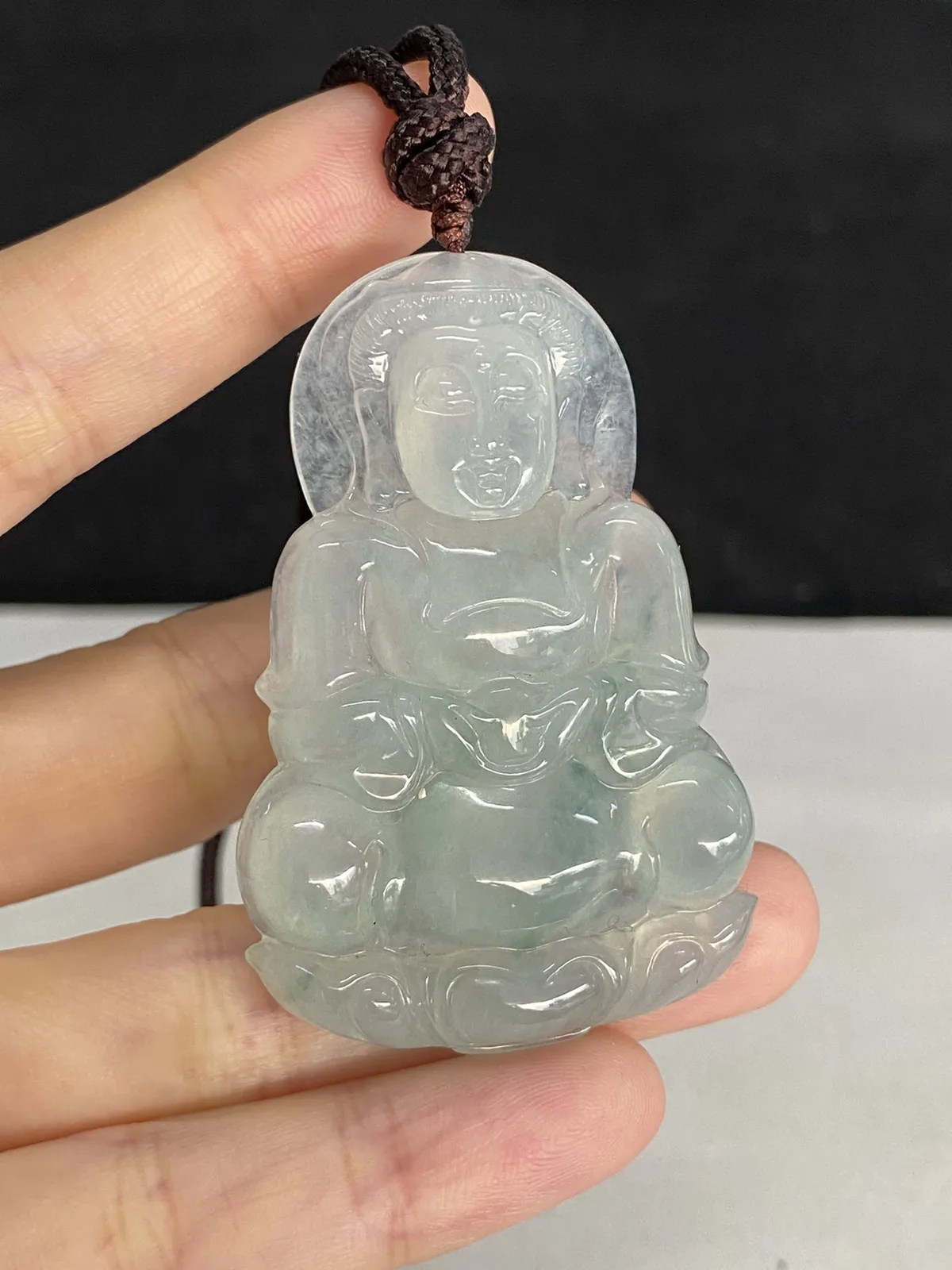 翡翠冰糯种绿色观音吊坠