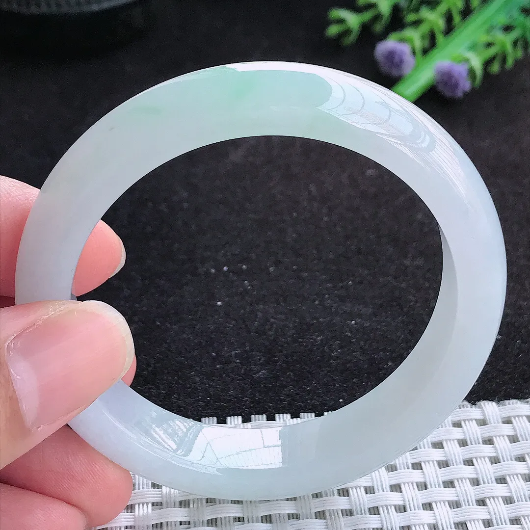 自然光53.5/12/8.2老坑冰胶果冻飘绿宽边手镯天然翡翠玉镯百搭女款