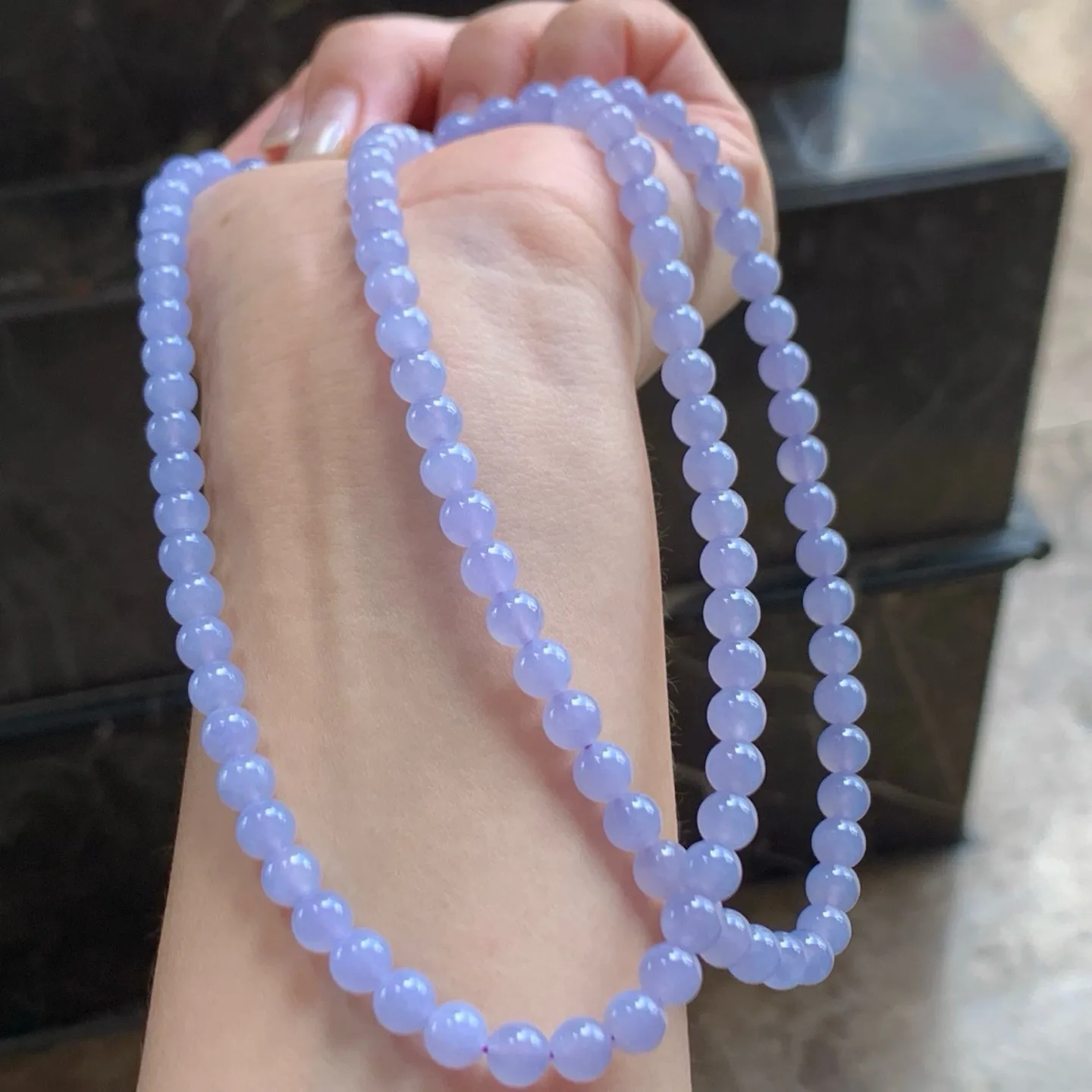 冰种春色珠链
种色俱佳 水润清爽