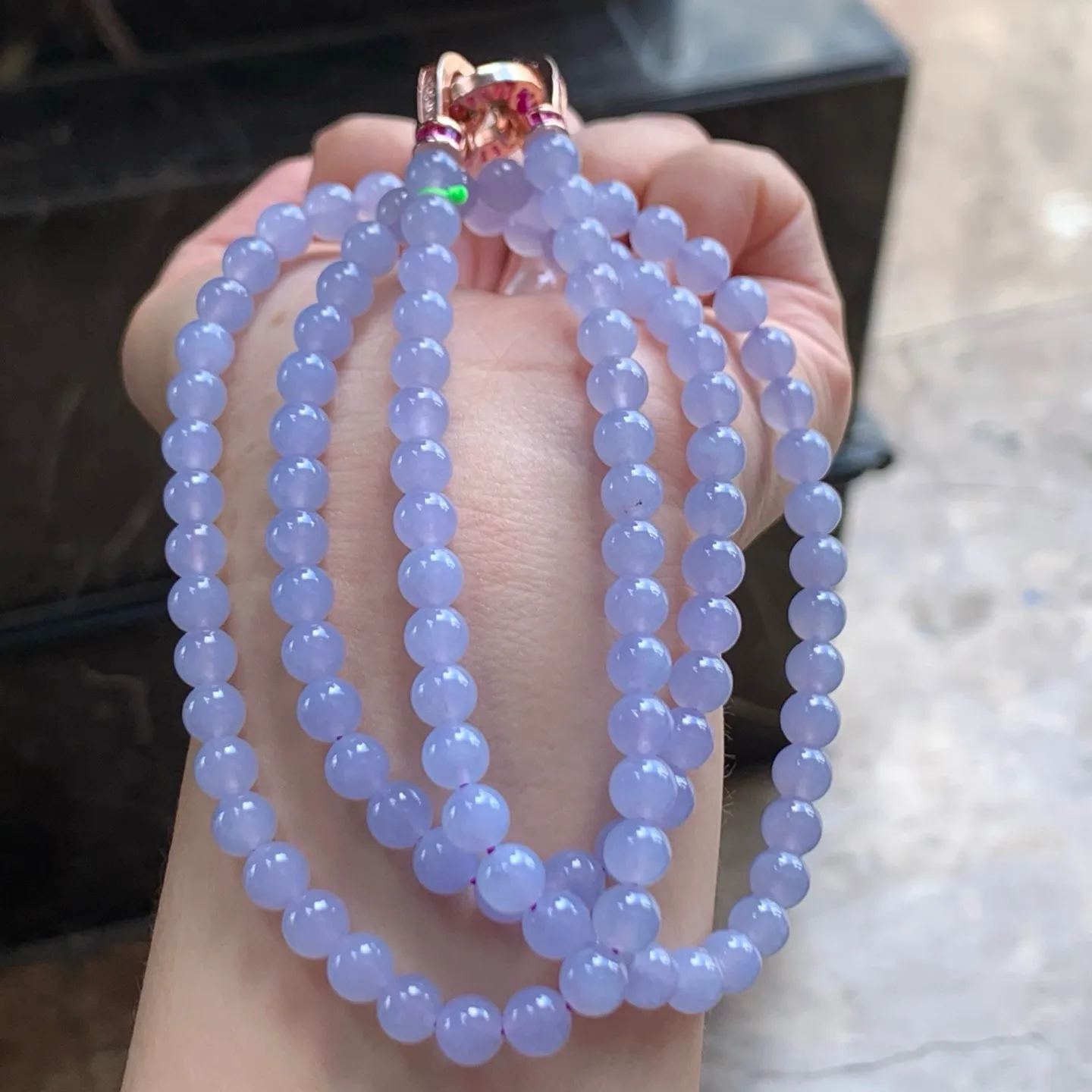 冰种春色珠链
种色俱佳 水润清爽