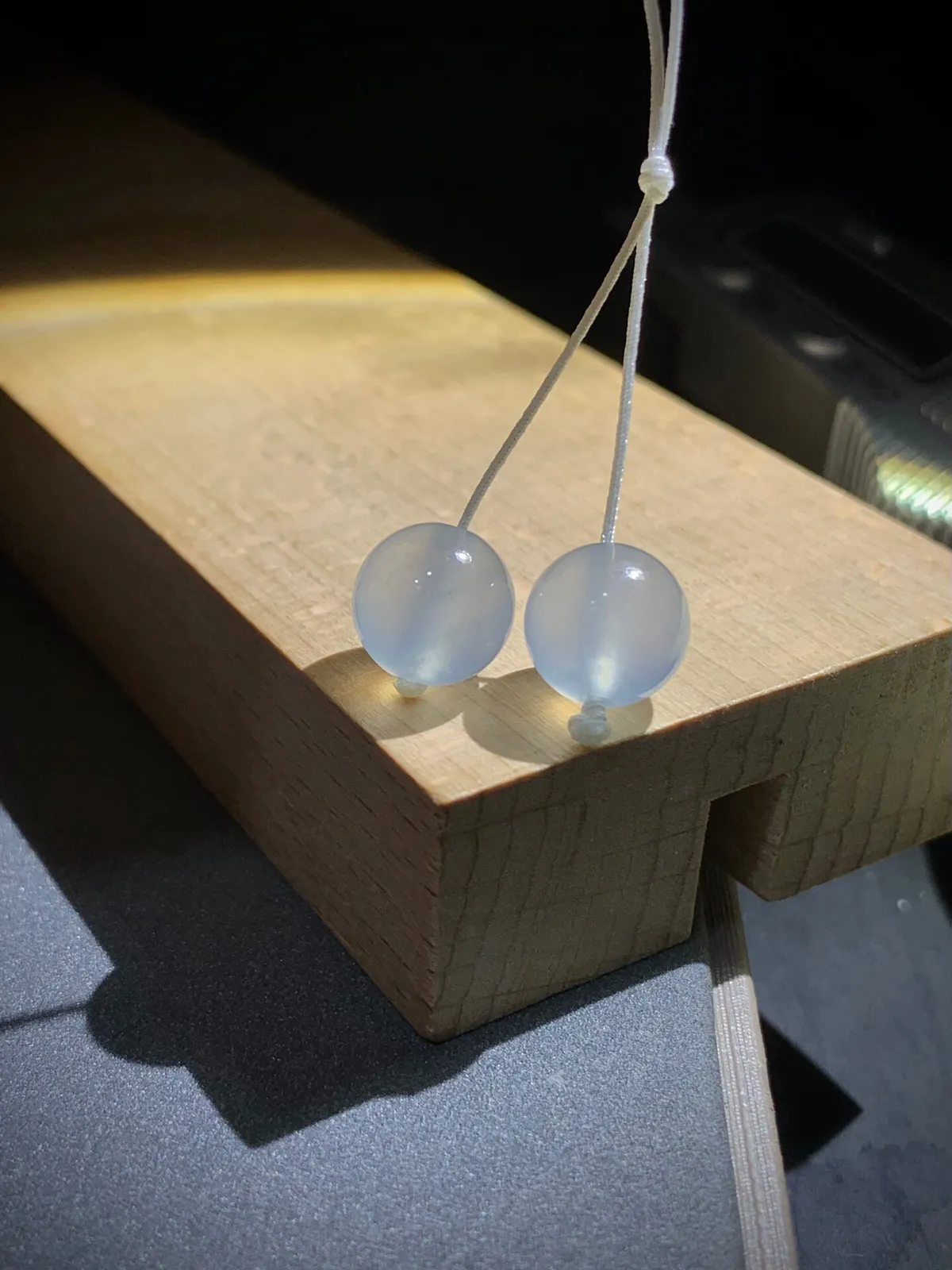 白冰珠子，直径9.8mm，种水不错，料子好