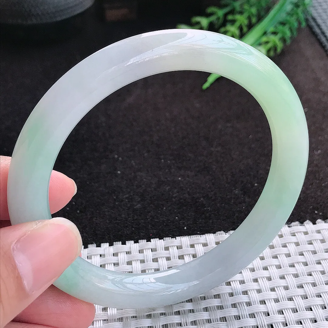 自然光62/9.8/9.7老坑冰润起胶冰晴大圈口圆条手镯天然翡翠玉镯百搭女款