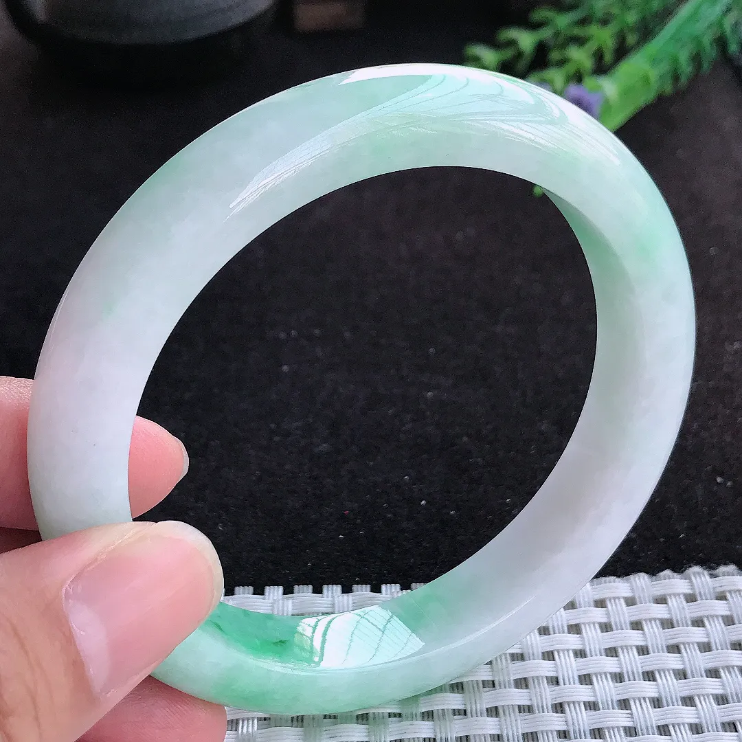 自然光62.5/12.5/9.3大圈口老坑精美温润飘阳绿手镯天然翡翠玉镯百搭女款