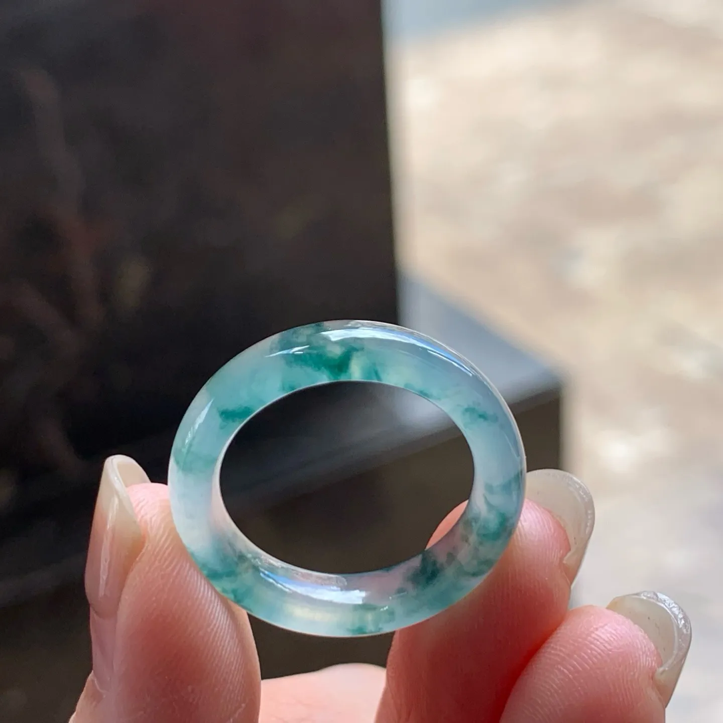 冰种飘花指环
飘花灵动