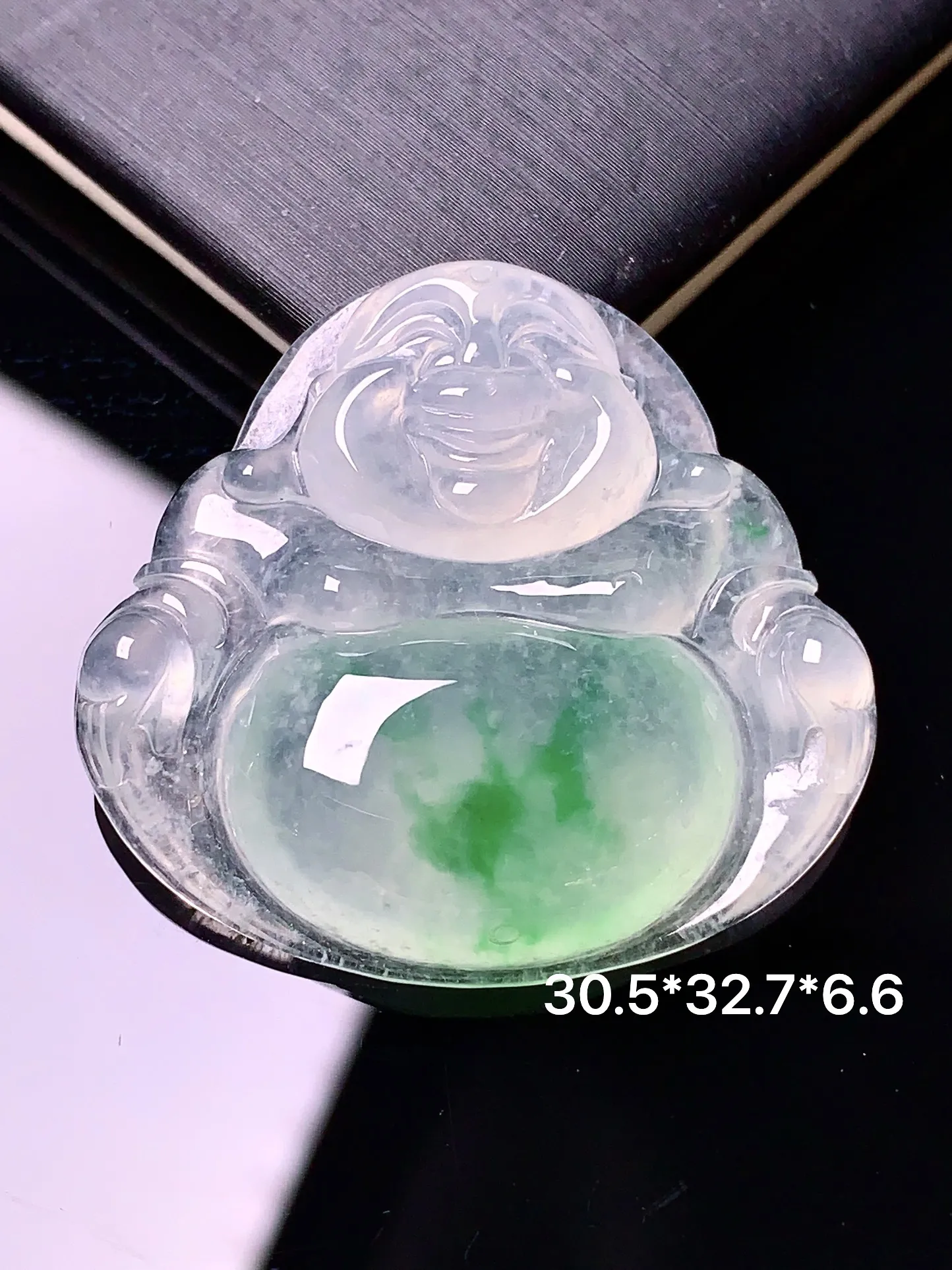 冰种佛公吊坠 玉质细腻 色泽清新艳丽 整体尺寸30.5*32.7*6.6