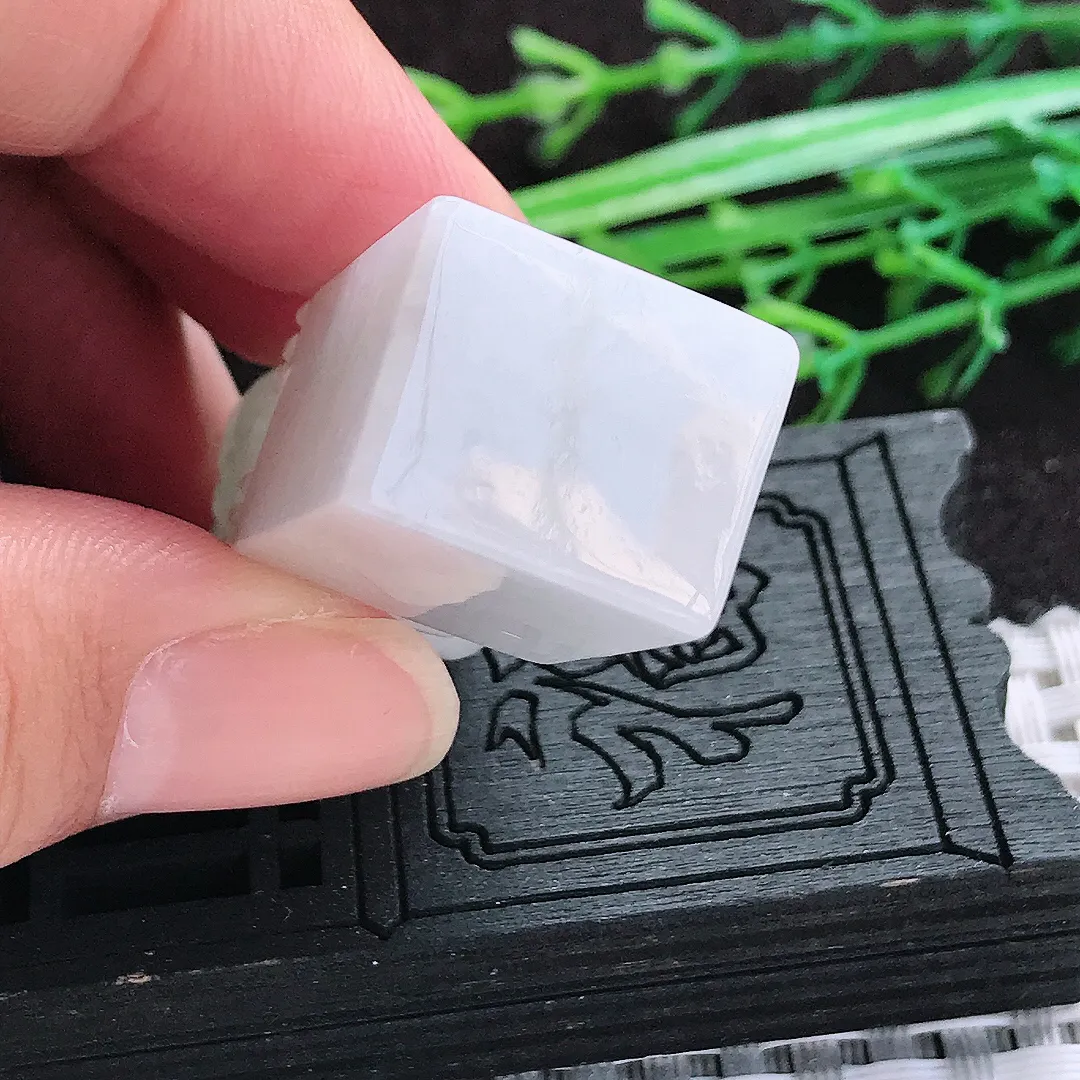 自然光45.6/17.8/14.3老坑秀气冰润貔貅印章天然翡翠玉坠