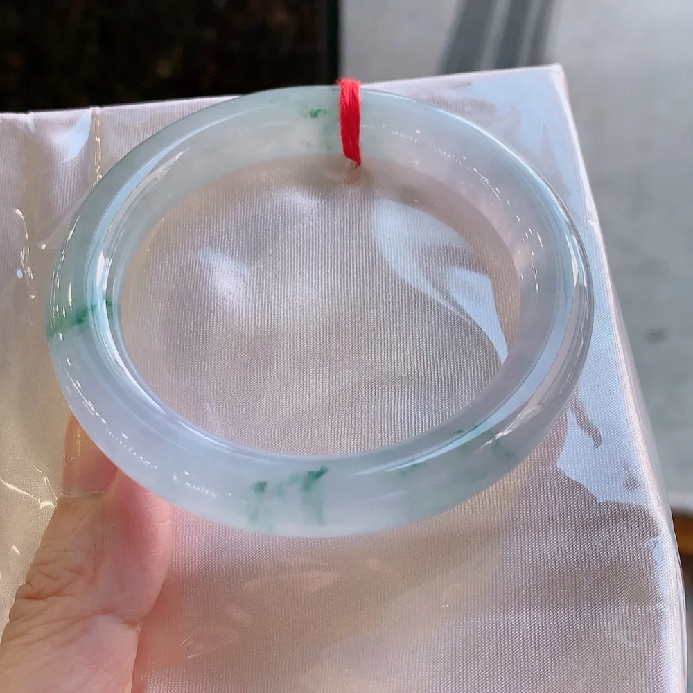 圆条冰玻紫罗兰飘花 无瑕 尺寸:56.4/10.4/9.9 种色俱佳
