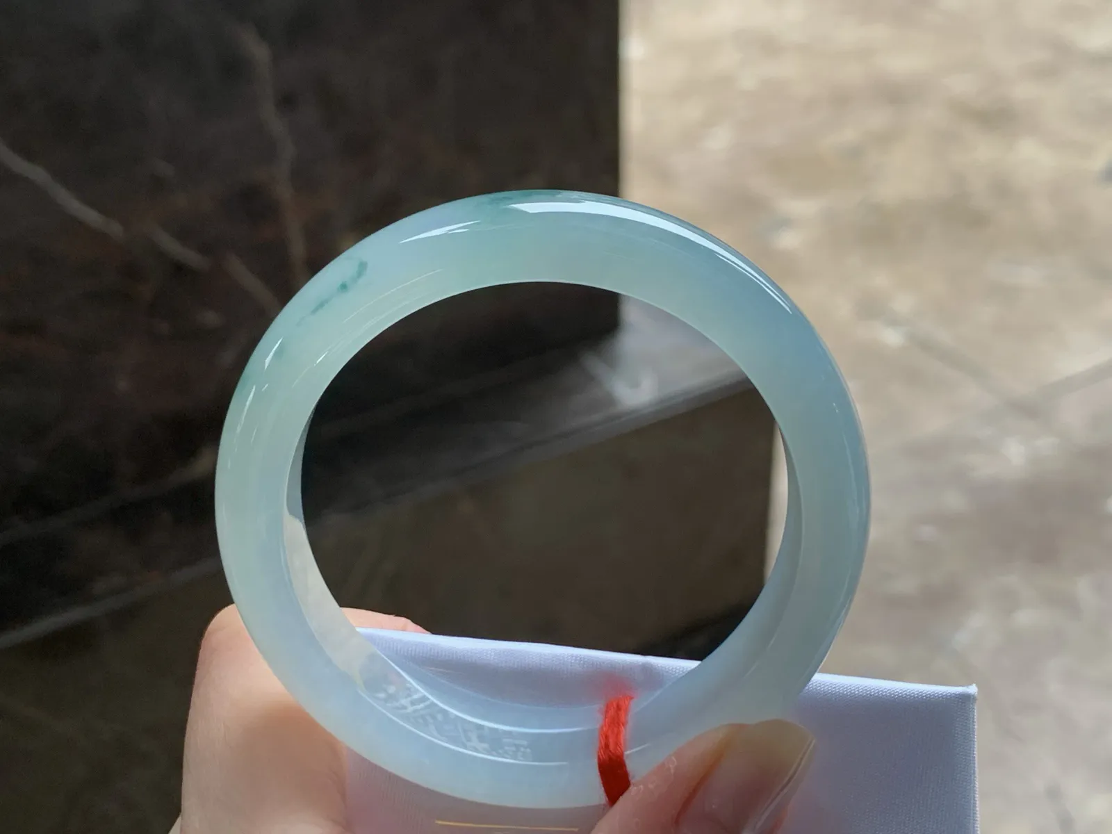 糯冰飘花手镯
52.8/11.8/8.2