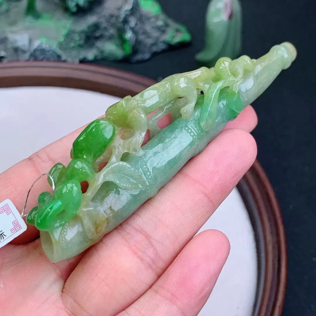 缅甸天然翡翠A货 老坑料起胶冰润 黄加绿招财貔貅烟嘴吊坠  尺寸95-27-13mm   y 37.12