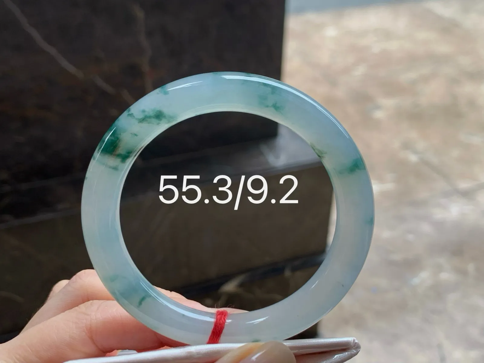 冰种飘花福镯
55.3/9.2