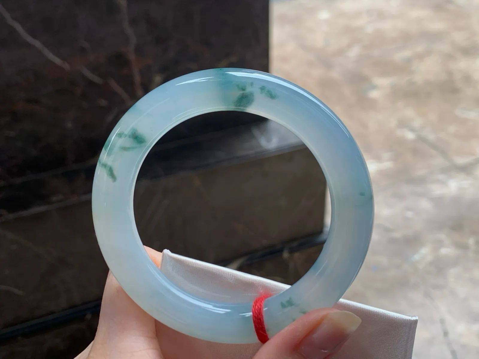 冰种飘花福镯
55.8/11
