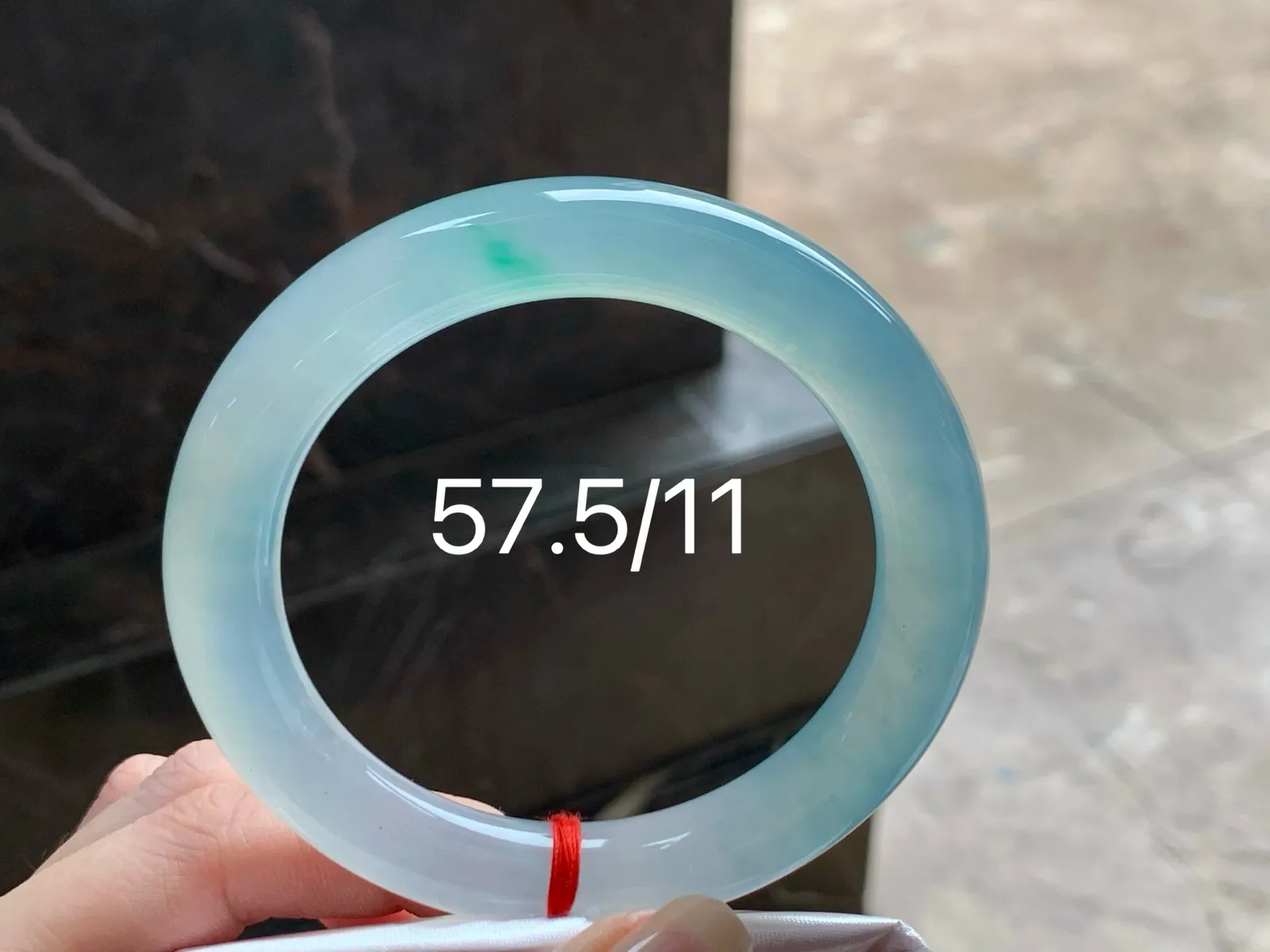 冰种飘色福镯
种老57.5/11