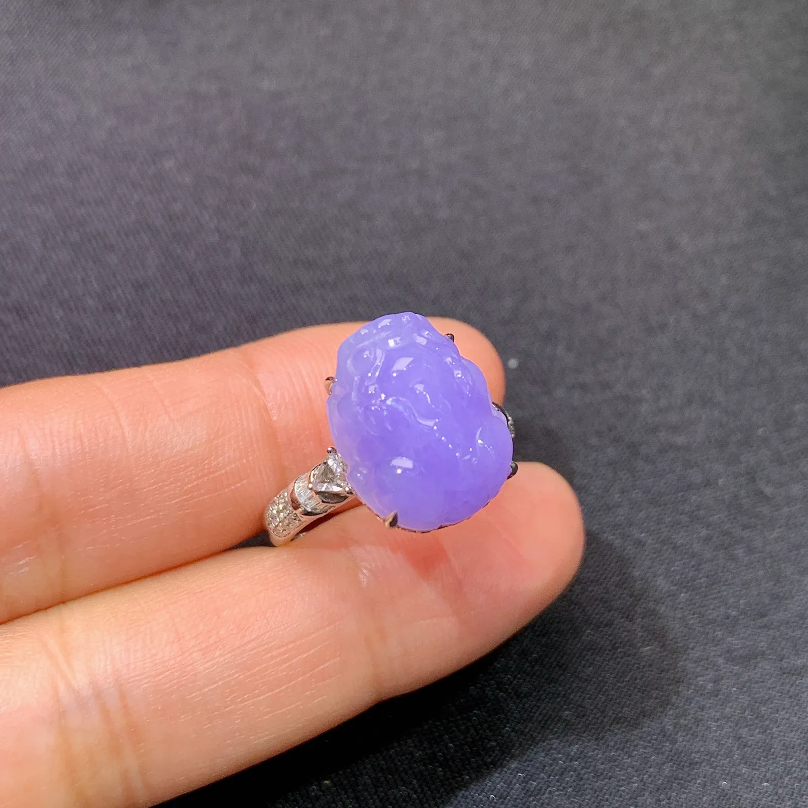 紫罗兰貔貅戒指 简约时尚，18k金镶嵌，温润细腻，颜色浓郁 圈口14 裸石13.9*11.1*5.6