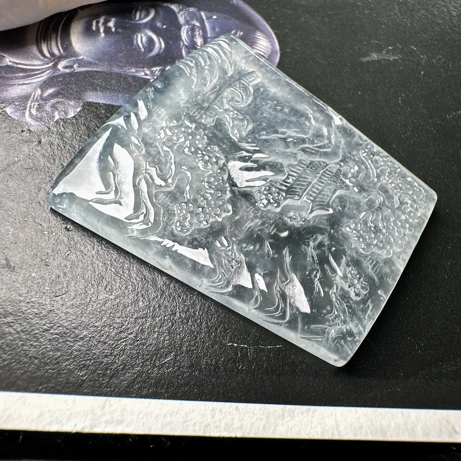 【玻璃种山水】种地很不错，冰感十足，通透度好，画面感强烈，稀有的好山水