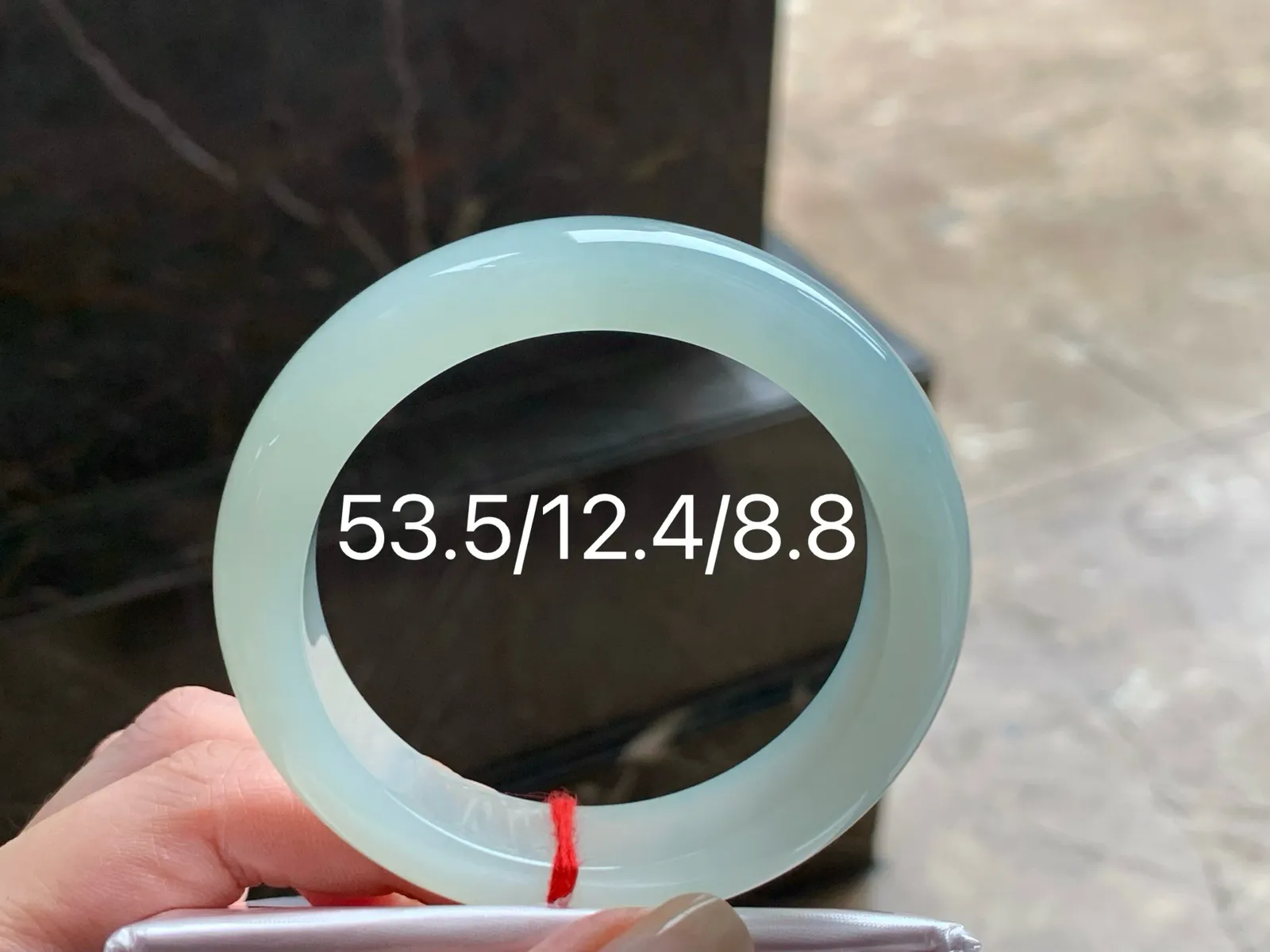 糯冰手镯
水润53.5/12.4/8.8