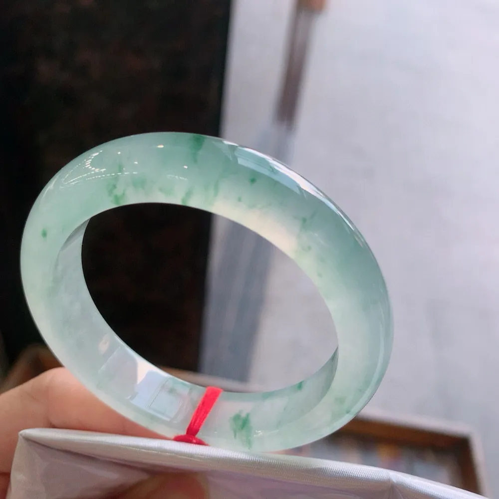 正圈冰玻飘花 无瑕 尺寸:52.9/12.4/8.8 花美 种水好