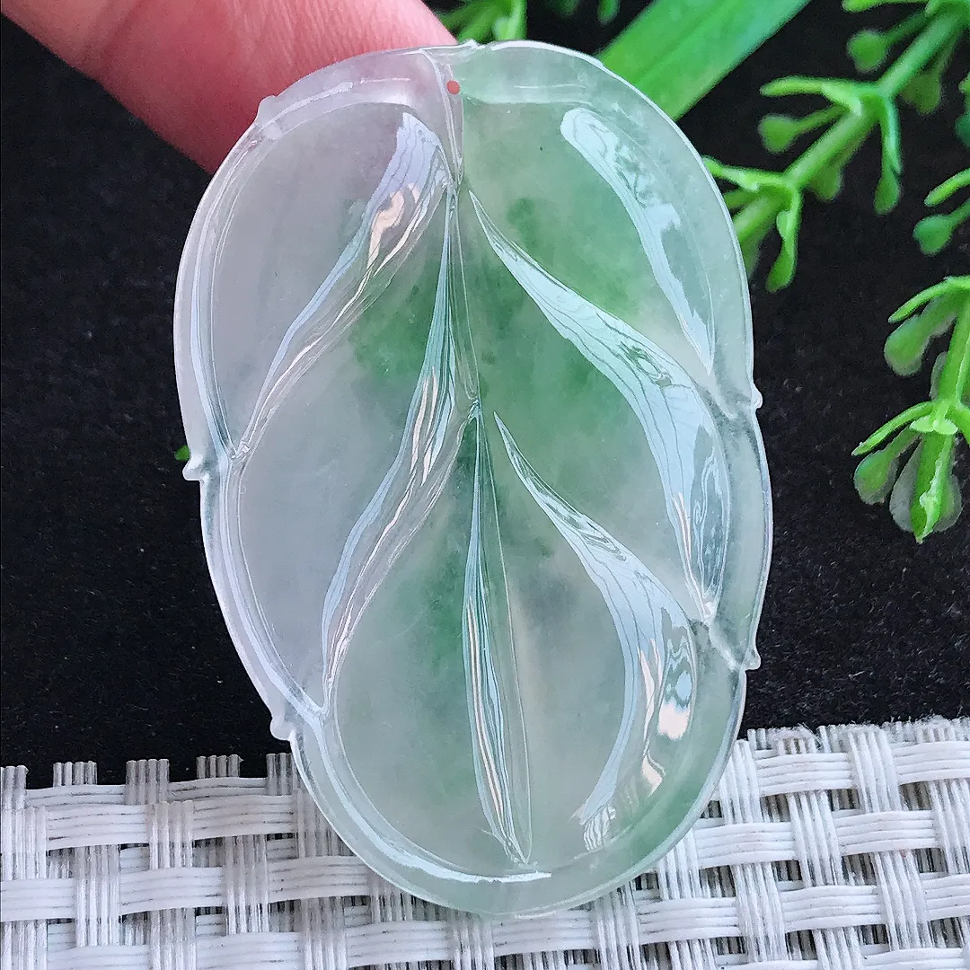 自然光49.3/32.6/6.2老坑冰胶果冻胶飘花大叶子吊坠天然翡翠玉坠挂件