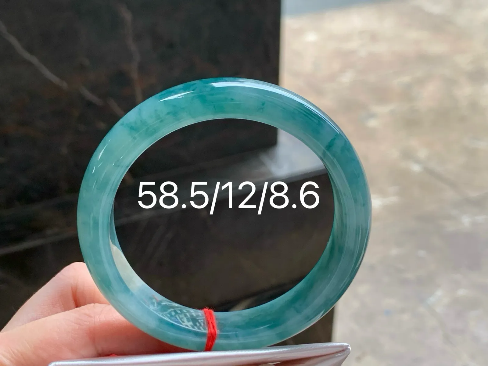 糯种飘花手镯
58.5/12/8.6