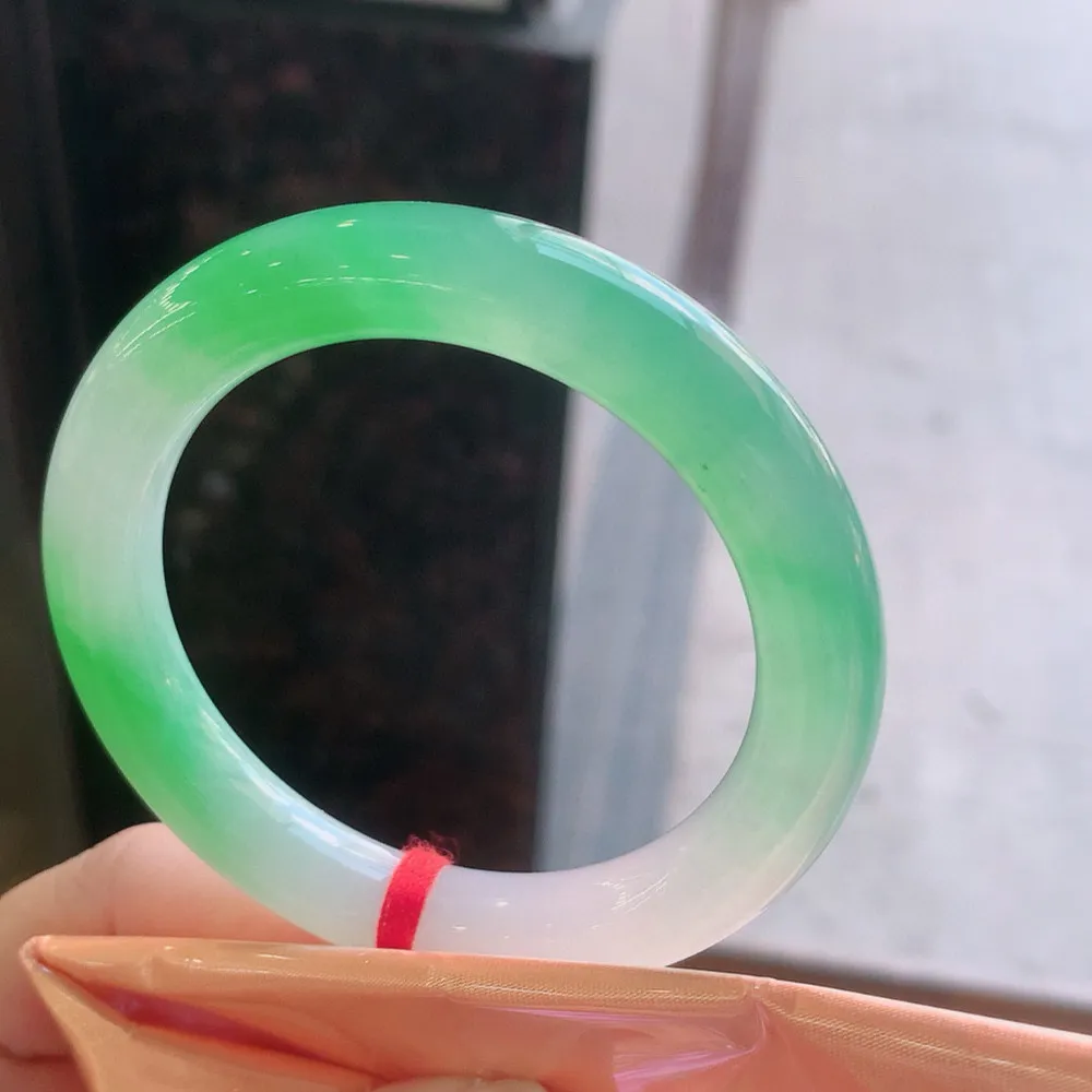 圆条高冰阳绿 微棉线 尺寸:53.7/10.2/9.5 种色俱佳🥰🥰