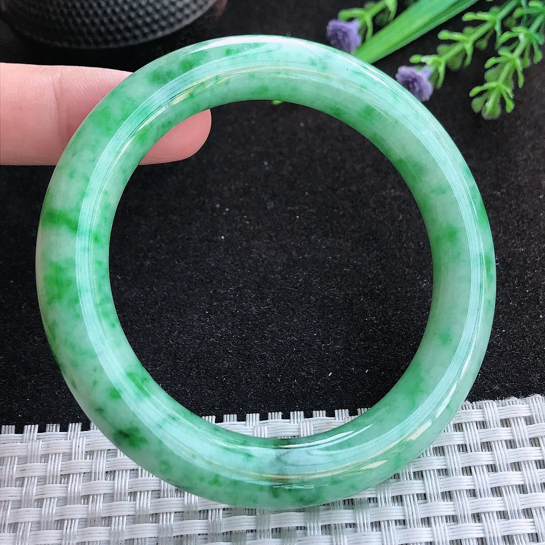 自然光58/10.8/11老坑精美冰润飘阳绿圆条手镯天然翡翠玉镯百搭女款