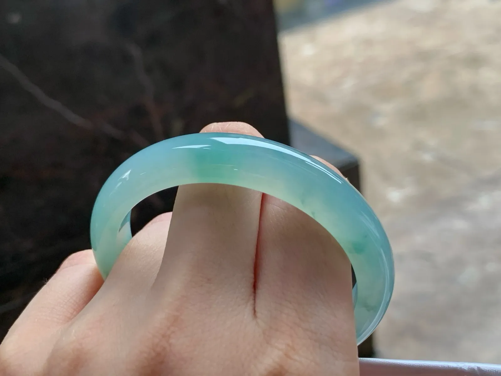 糯冰飘花手镯
52/10.8/8