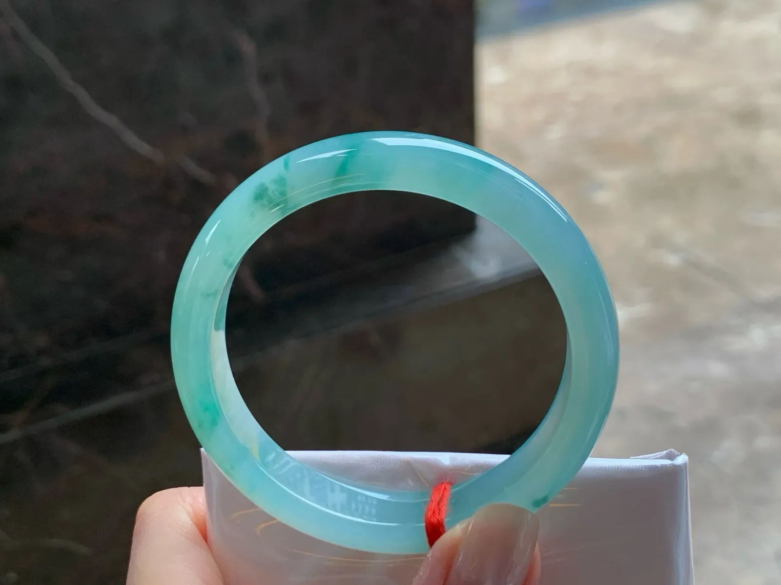 糯冰飘花手镯
52/10.8/8