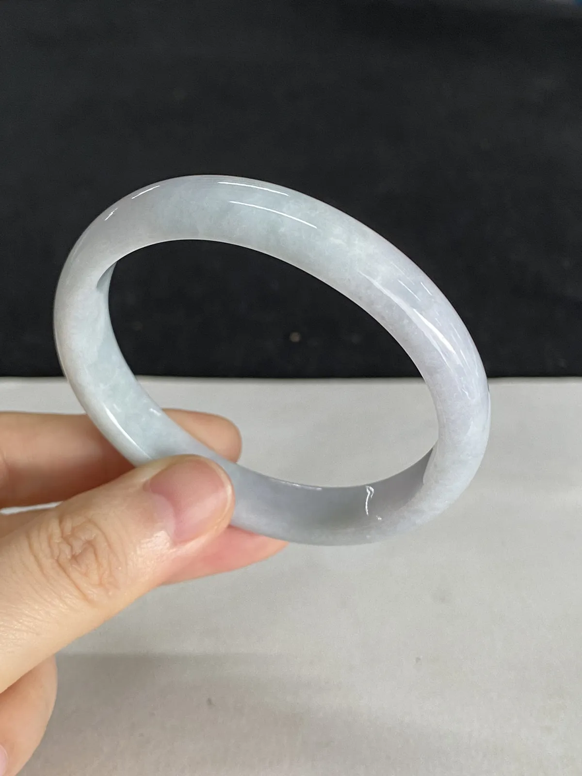 贵妃镯53圈口，翡翠手镯