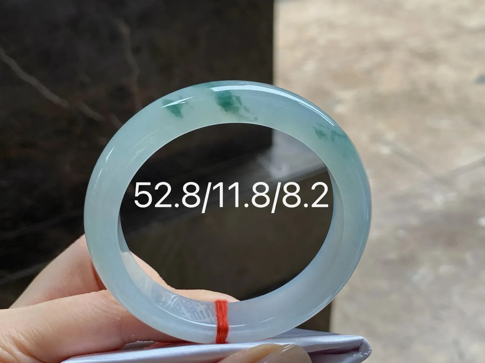 糯冰飘花手镯
52.8/11.8/8.2