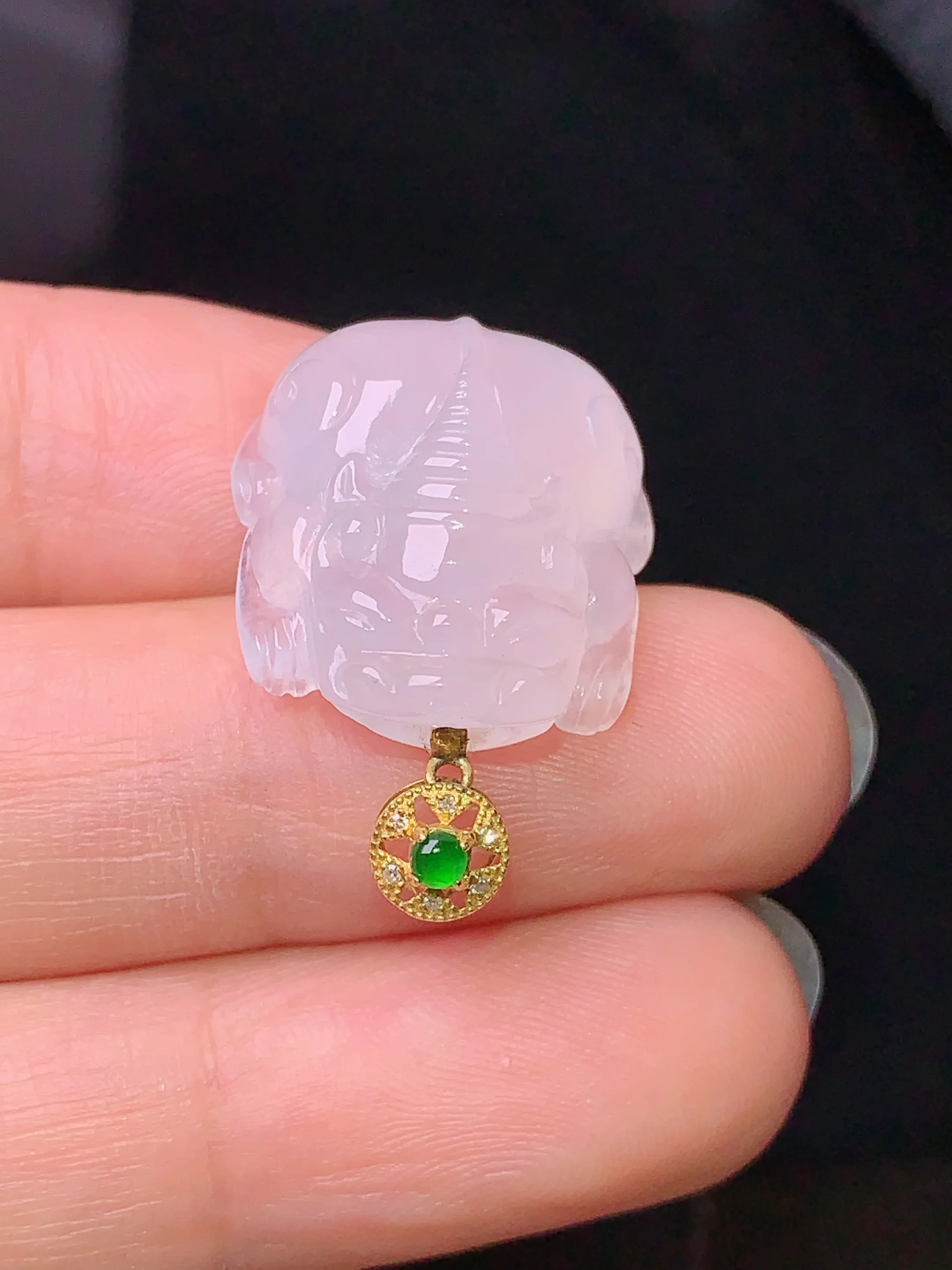 18k金钻镶嵌冰种貔貅吊坠 玉质细腻 色泽清新艳丽 整体尺寸25.5*17.1*8.6