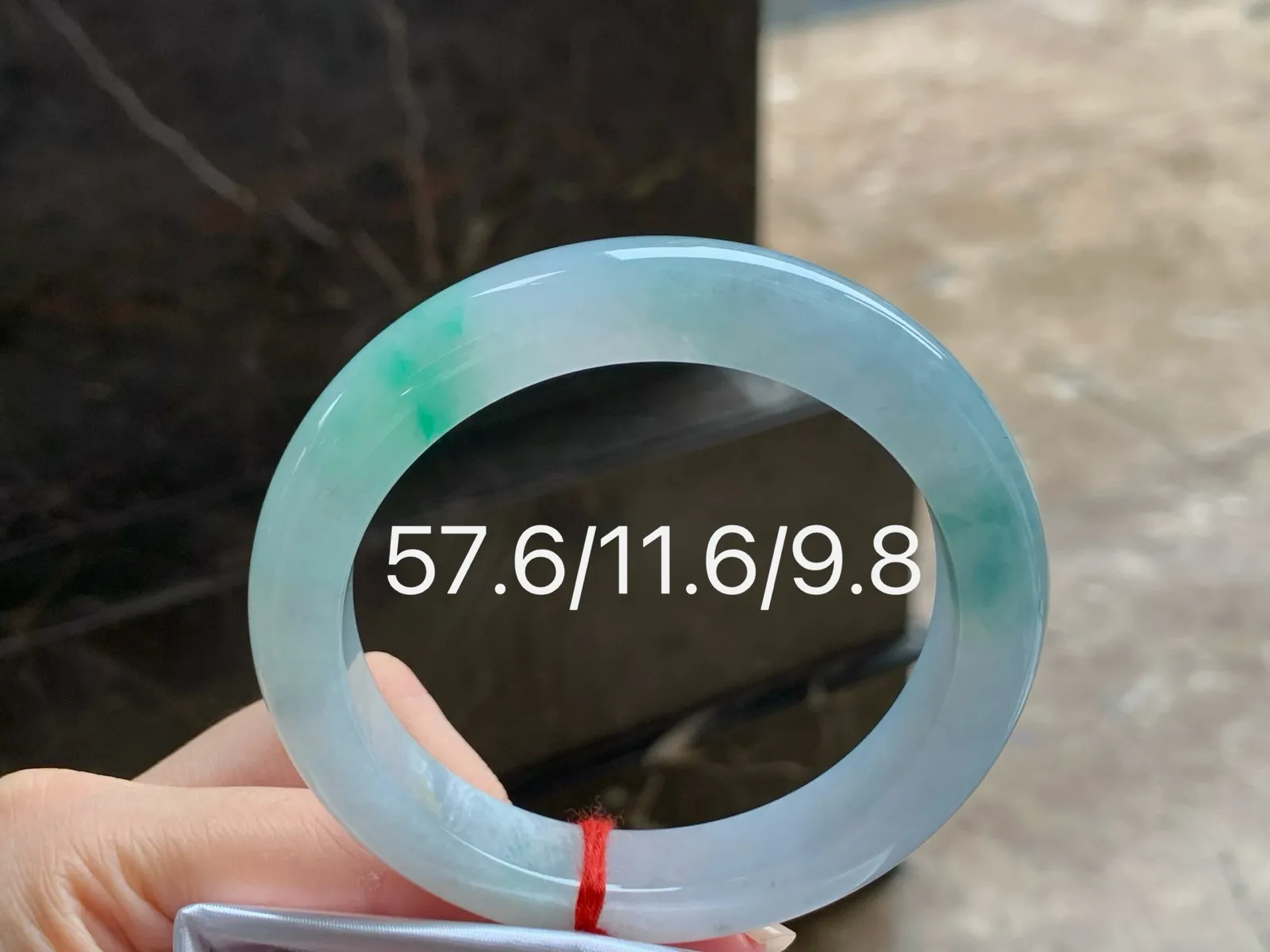 糯种带色手镯
57.6/11.6/9.8